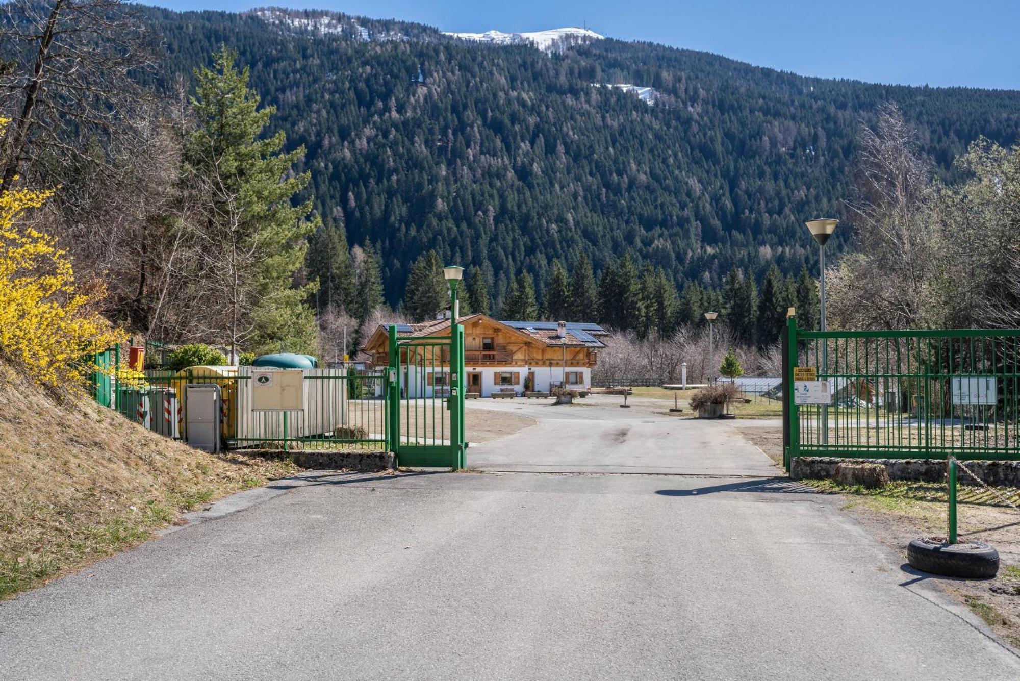 Chalet Camping Fae 1 Madonna Dış mekan fotoğraf